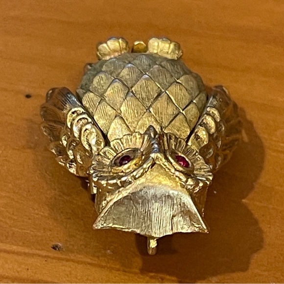 Vintage Gold Tone Vonda Owl Solid Perfume Brooch or Pendant - Picture 4 of 6